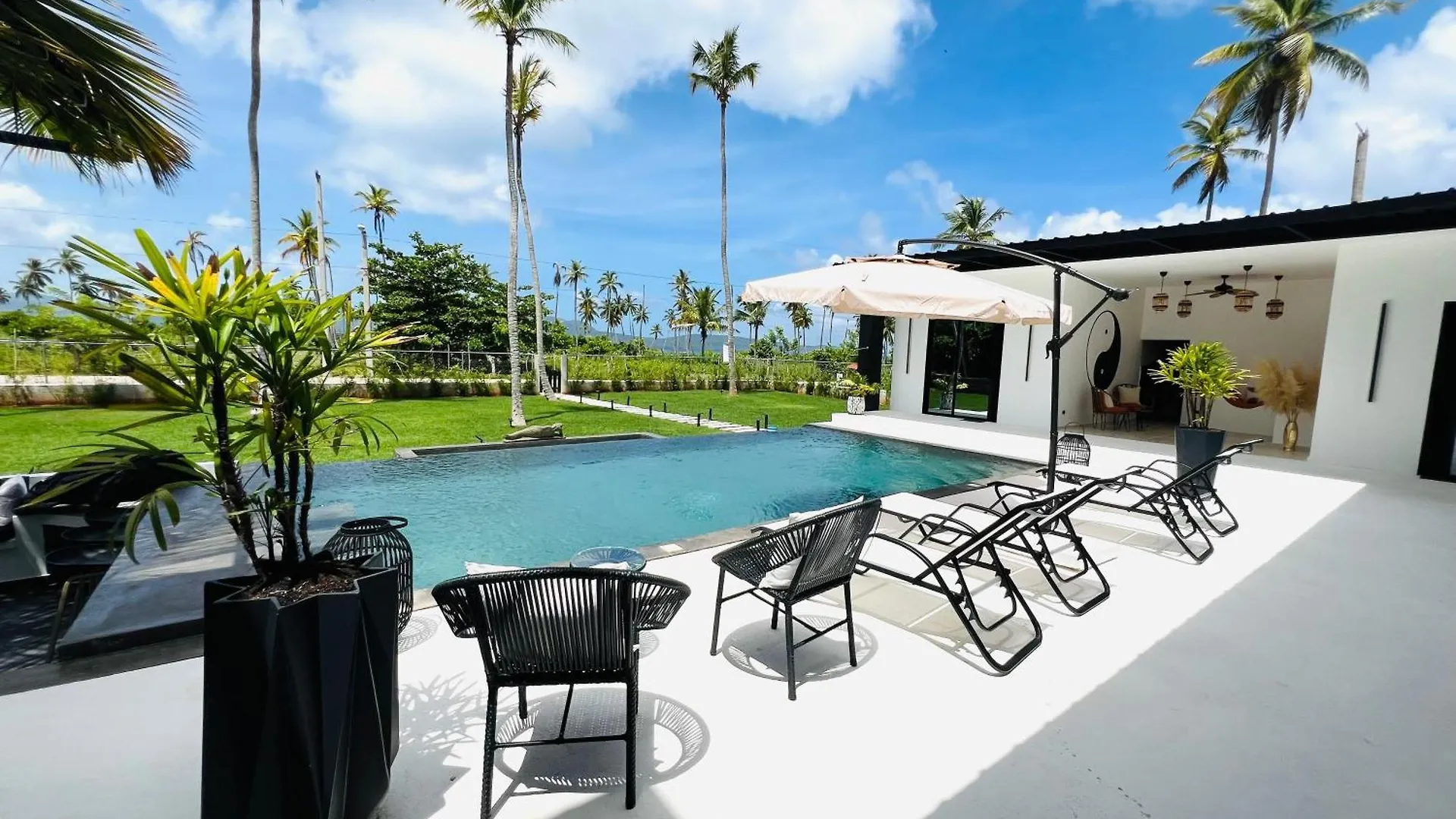 Casa B&W, Villa Luxueuse Exceptionnelle, 8 Personnes, A 1 Min De La Plage Las Galeras